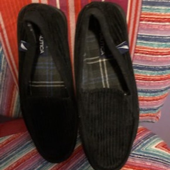 Nautica Slippers, Black corduroy, size 9, Clean rubber sole, Brand New Conditon! - Picture 1 of 5